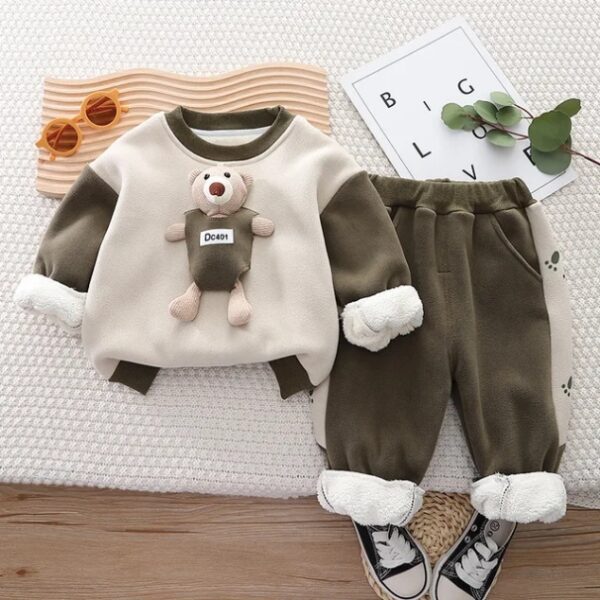 Baby Winter Children's Wear 2023 New Sports Set Cute Cartoon Plush Thickened Sweater Casual Two Piece Set - Image 5