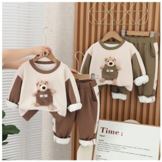 Baby Winter Children's Wear 2023 New Sports Set Cute Cartoon Plush Thickened Sweater Casual Two Piece Set